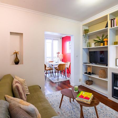 Charming Apartment In Heart Of Париж Екстер'єр фото